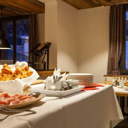 Palace Luxury Wellness Apartment&boutique Ski-in-out Saas Fee