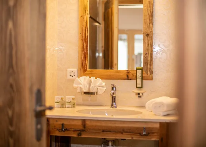 Palace Luxury Wellness And Boutique Ski-in-out Apartment Saas-Fee