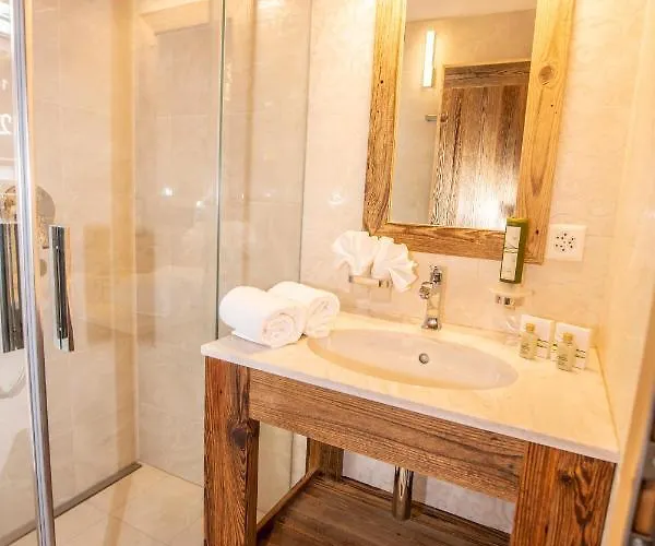 Palace Luxury Wellness And Boutique Ski-in-out Apartment Saas-Fee